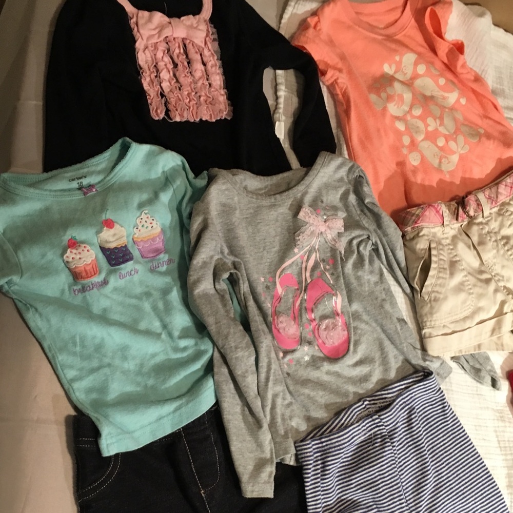 GIRLS CLOTHING / OUTFITS Lot - size 2t / 24m
